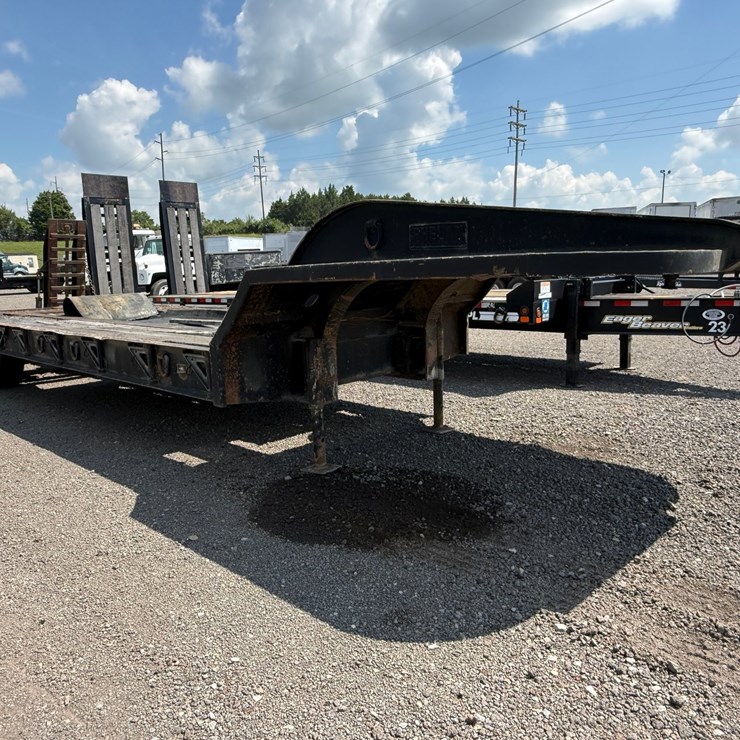 #84 • 1973 PHELAN 25' TANDEM AXLE EQUIPMENT TRAILER