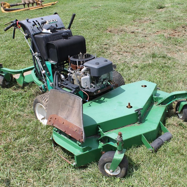 LESCO WALK BEHIND MOWER 9719