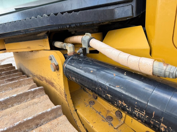 caterpillar-d6k-image-46