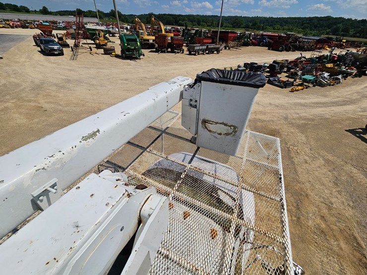 ford-f750-image-37