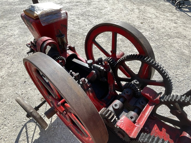 #2114-•-2-1/2-hp-associated-gas-engine-with-pump-jack-image-7