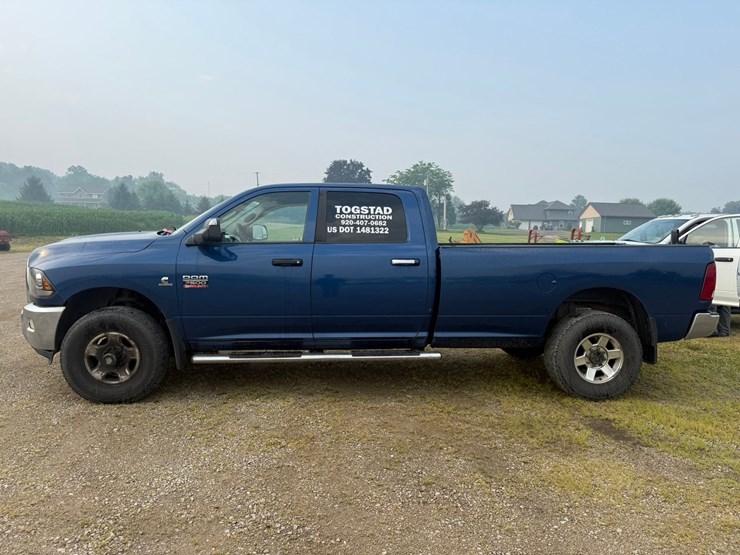 dodge-2500-image-2