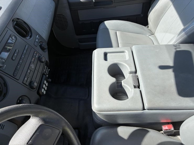 2011-ford-f250-image-19