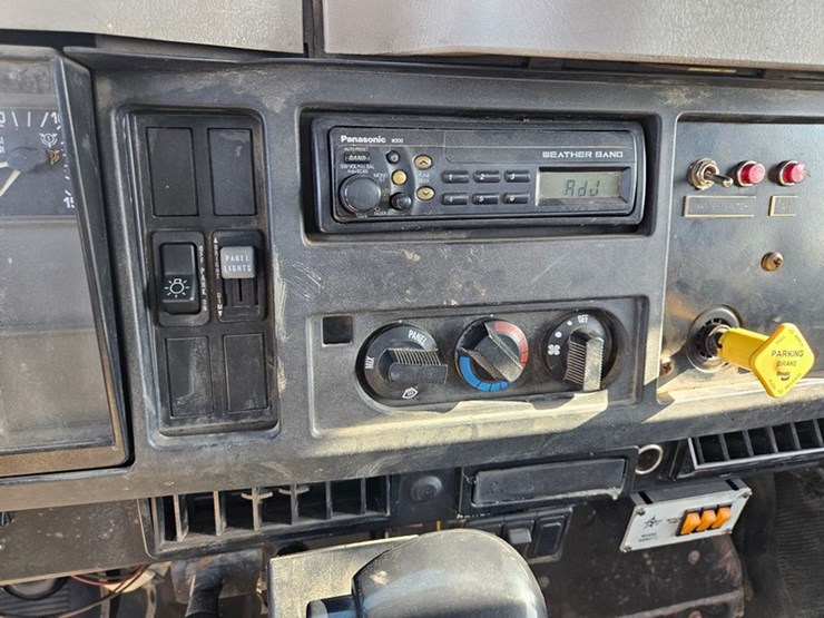 2001-vactor-2100-image-68
