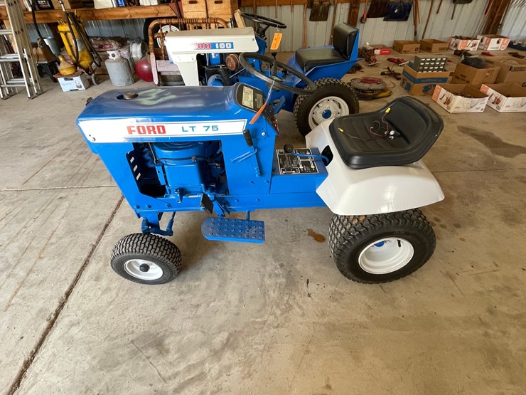 ford-tractor-image-8