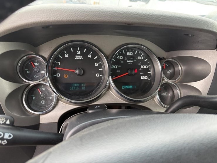 2012-gmc-sierra-2500-image-18