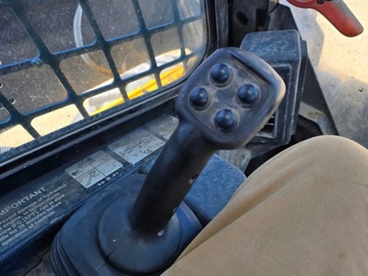 deere-330g-image-17