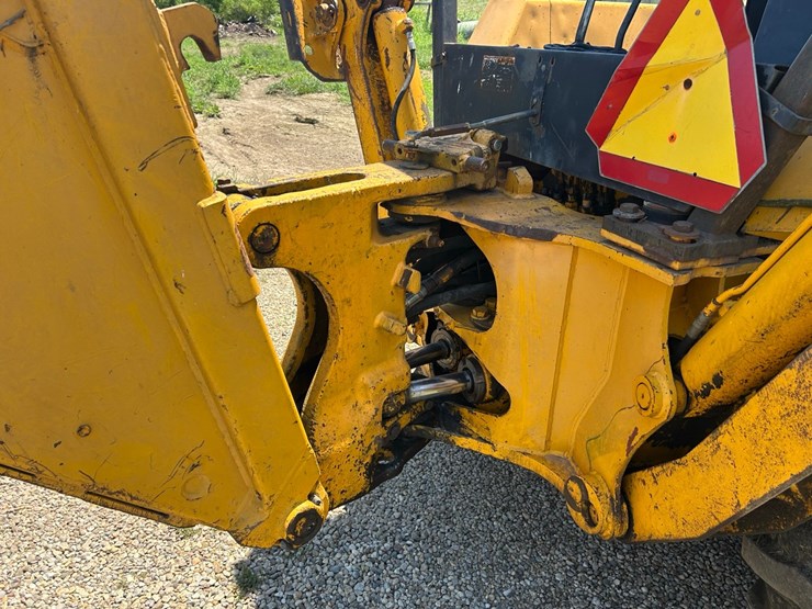 john-deere-610b-backhoe-image-20