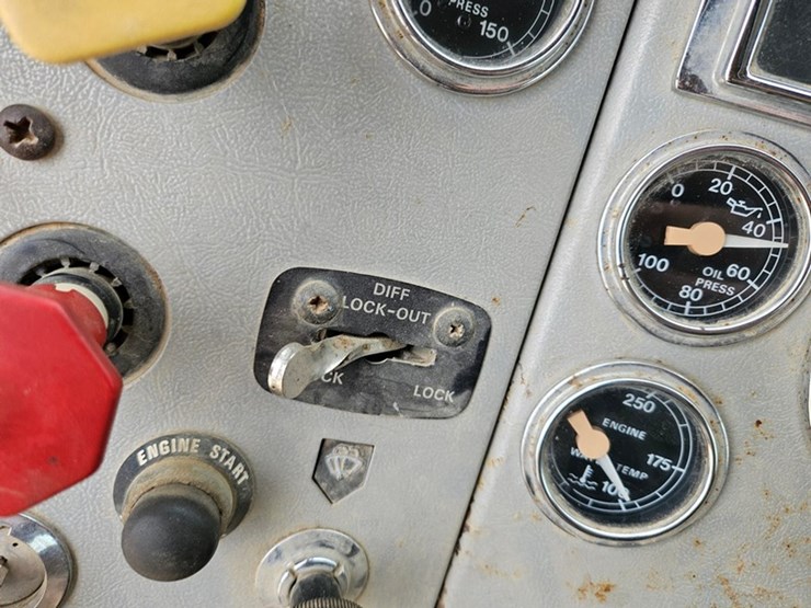 1995-ford-l8000-image-43