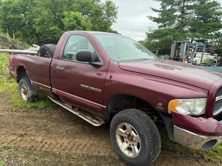 2003-dodge-2500-image-2