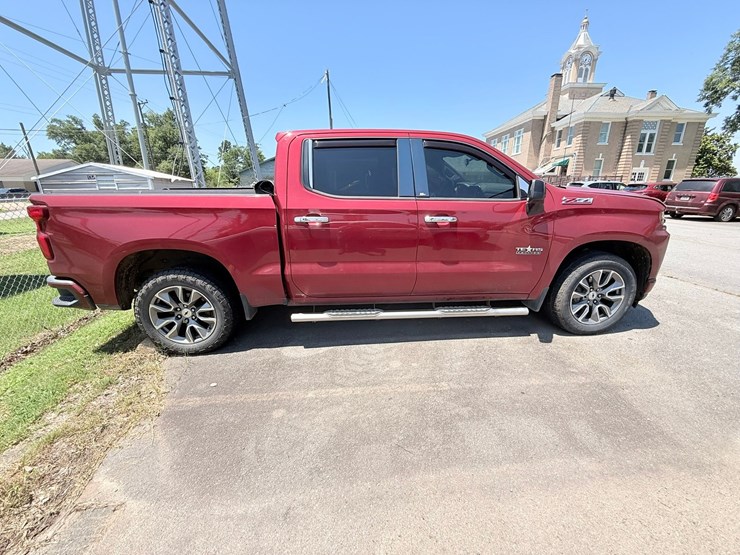 2020-chevrolet-silverado-1500-image-16