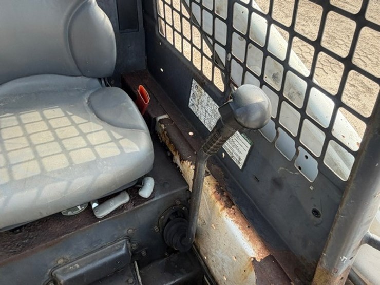 bobcat-s130-image-40