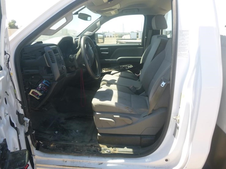 2015-chevrolet-2500-image-9