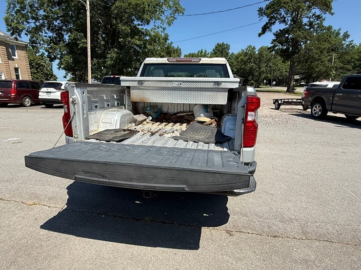 2021-chevrolet-silverado-1500-image-11