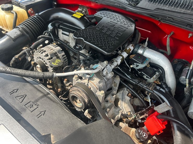 2005-chevrolet-2500-image-37