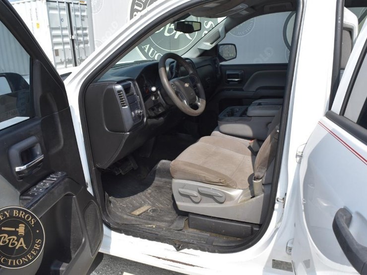 2017-chevrolet-silverado-1500-image-36