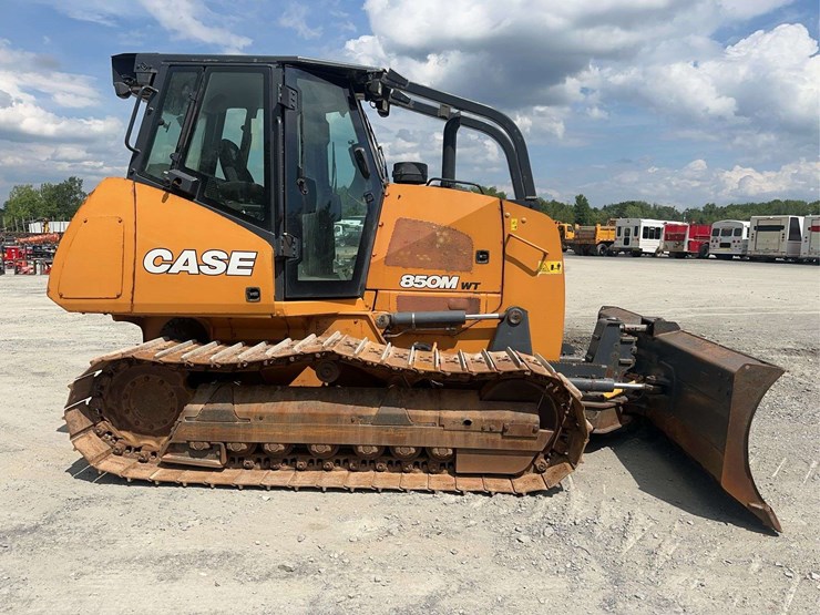 2022-case-850m-image-4