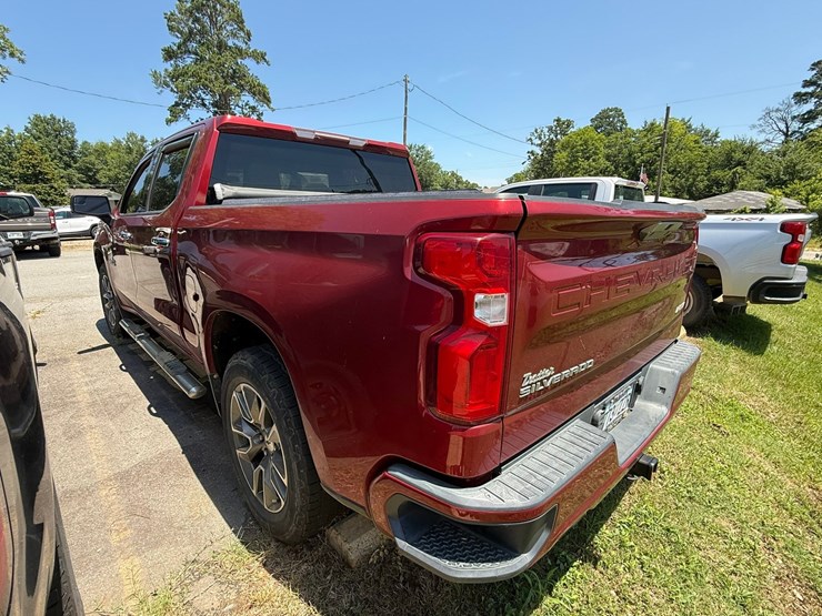 2020-chevrolet-silverado-1500-image-5