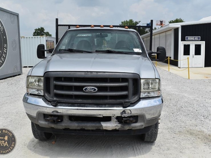 2003-ford-f550-xlt-sd-image-9