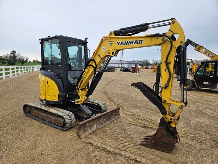 yanmar-vio35-image-7