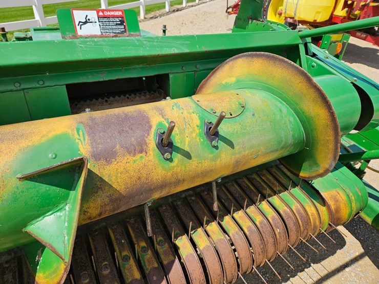 john-deere-3950-image-16