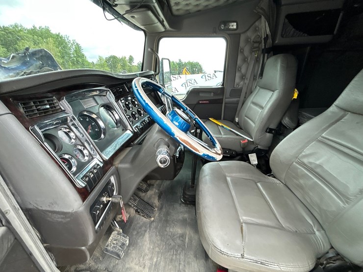 2017-kenworth-t660-image-59