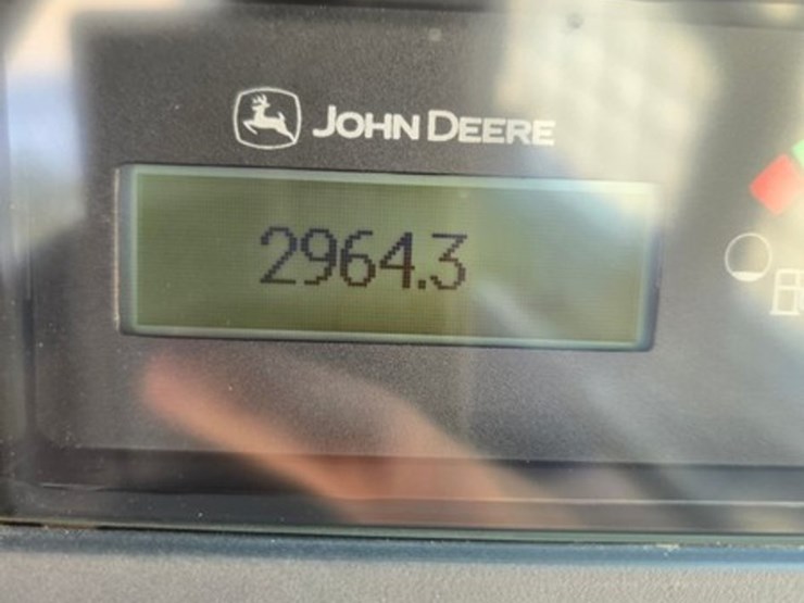 deere-330g-image-26