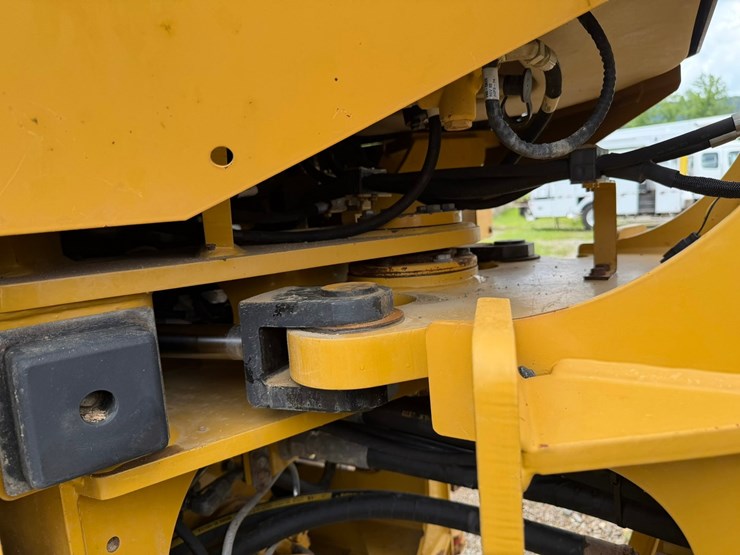 caterpillar-930h-image-71