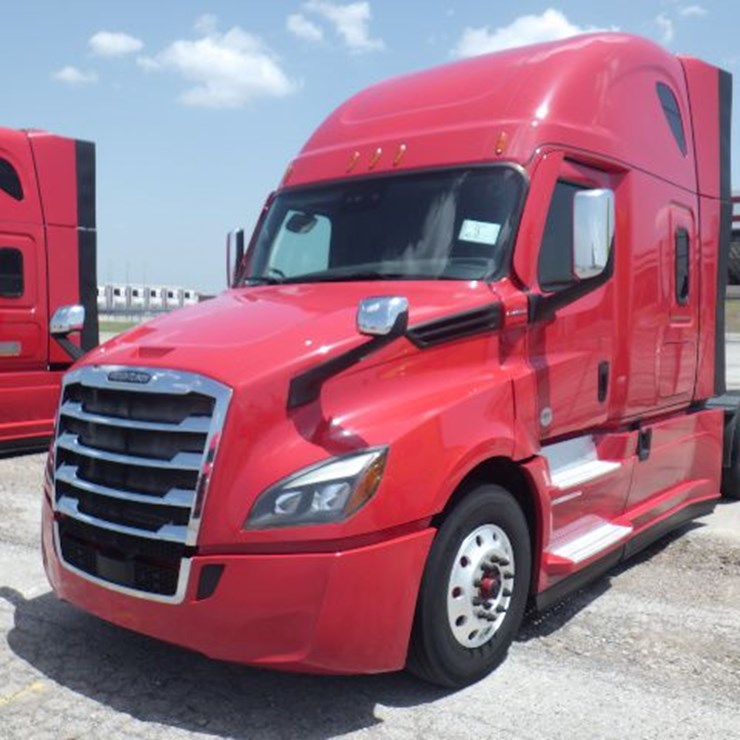 2021 INTERNATIONAL LT