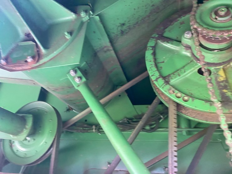john-deere-4420-combine-image-19