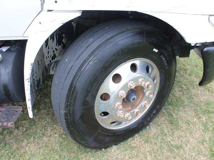 2001-international-durastar-4300-image-5