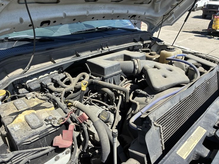 2011-ford-f250-xl-image-10
