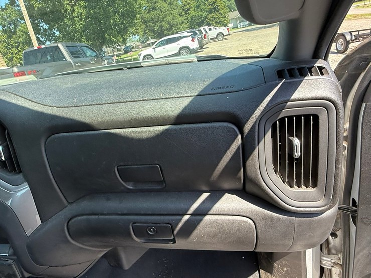 2021-chevrolet-silverado-1500-image-41