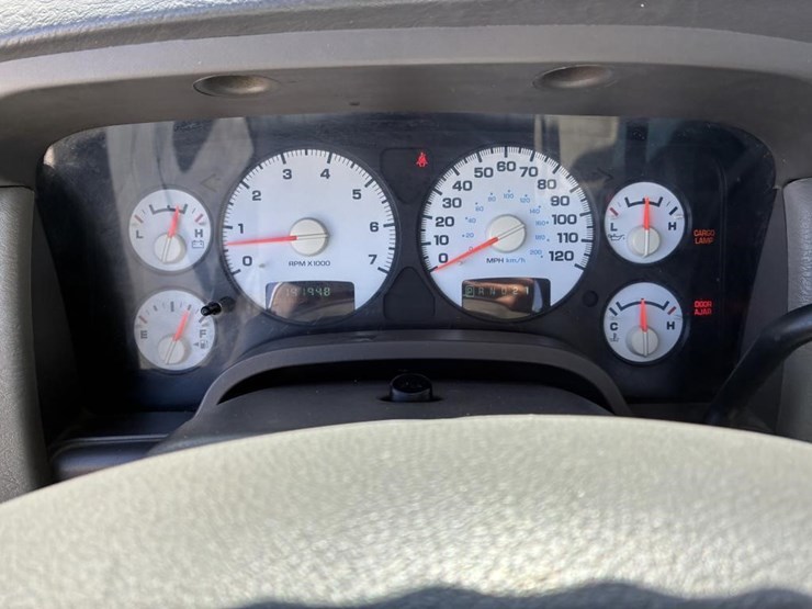 2005-dodge-ram-2500-image-19