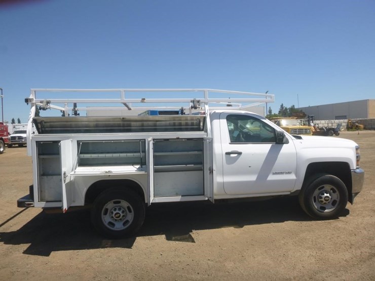 2015-chevrolet-2500-image-7