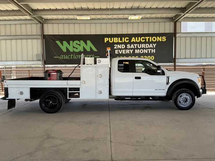 2019-ford-f550-image-1