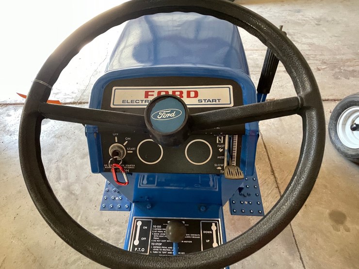 ford-tractor-image-15