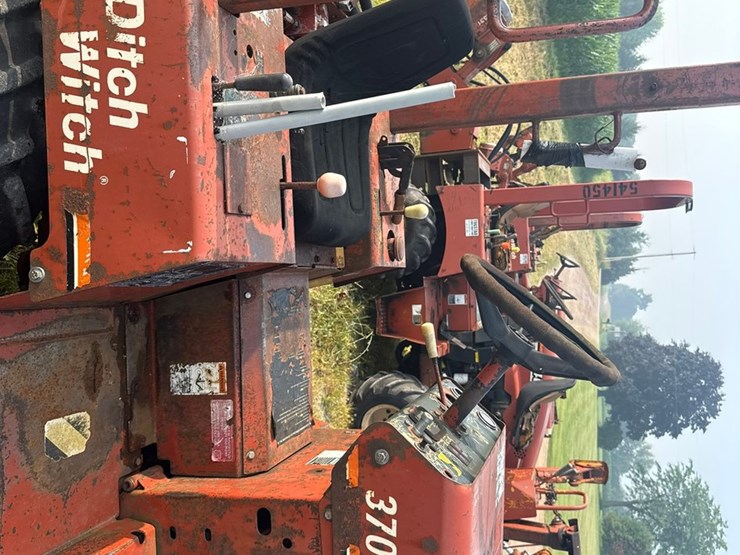 ditch-witch-3700dd-image-21