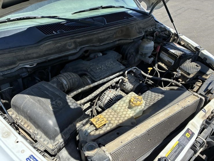2005-dodge-ram-2500-image-12
