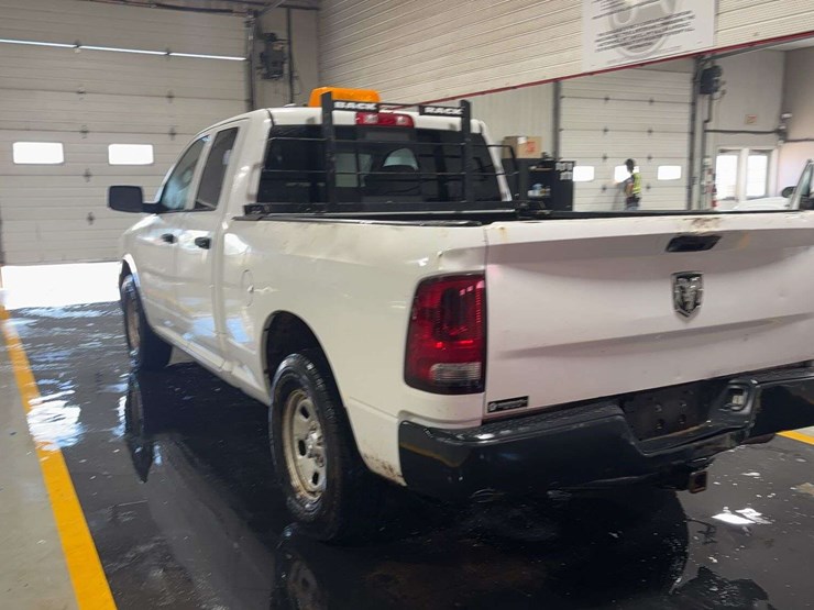 2014-dodge-1500-image-3