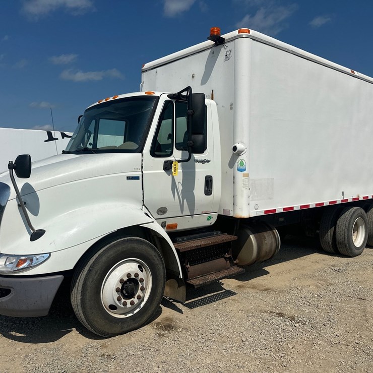 2012 INTERNATIONAL 8600