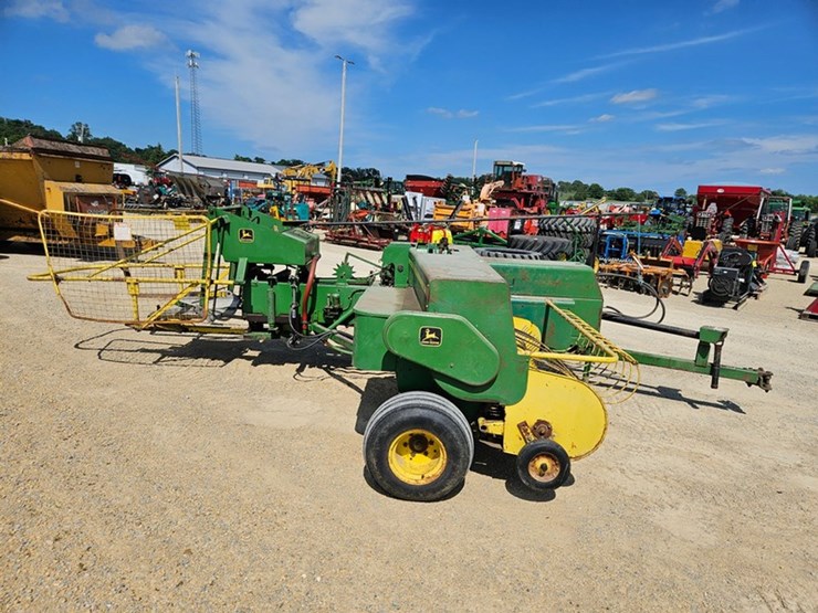 john-deere-346-image-7