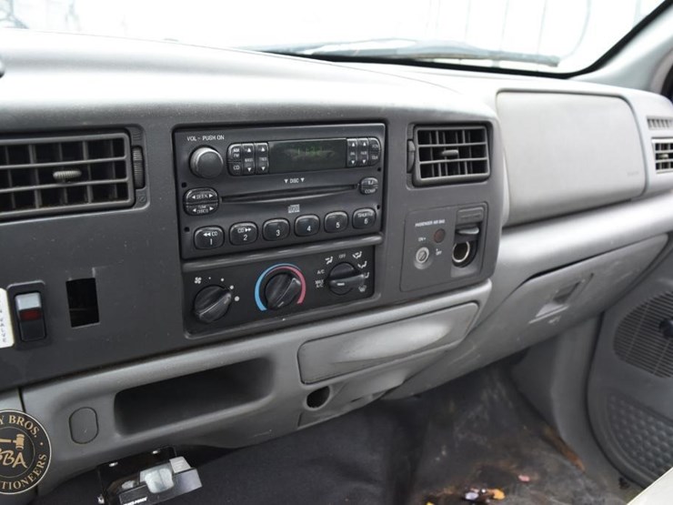 2003-ford-f550-xlt-sd-image-23