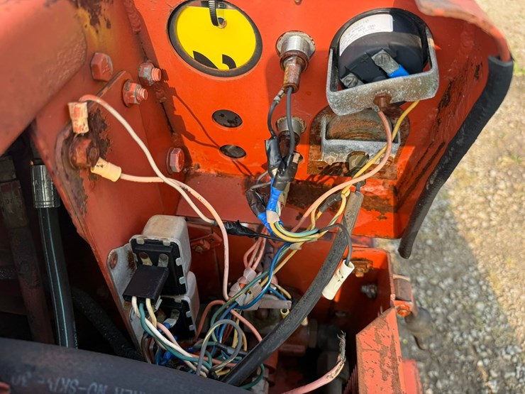 ditch-witch-350sx-image-22
