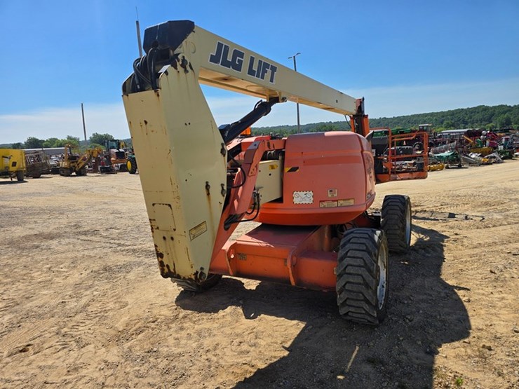 2013-jlg-600aj-image-5