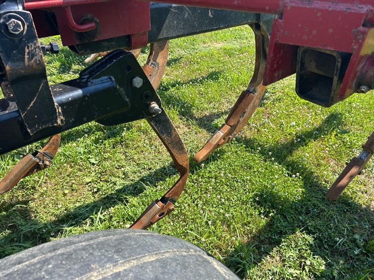 case-ih-730b-ecolo-tiger-ripper-image-18