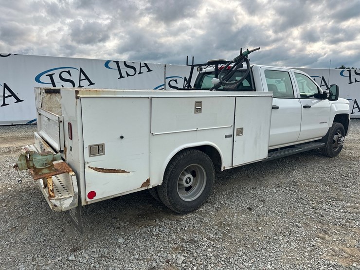 2017-chevrolet-3500hd-image-5