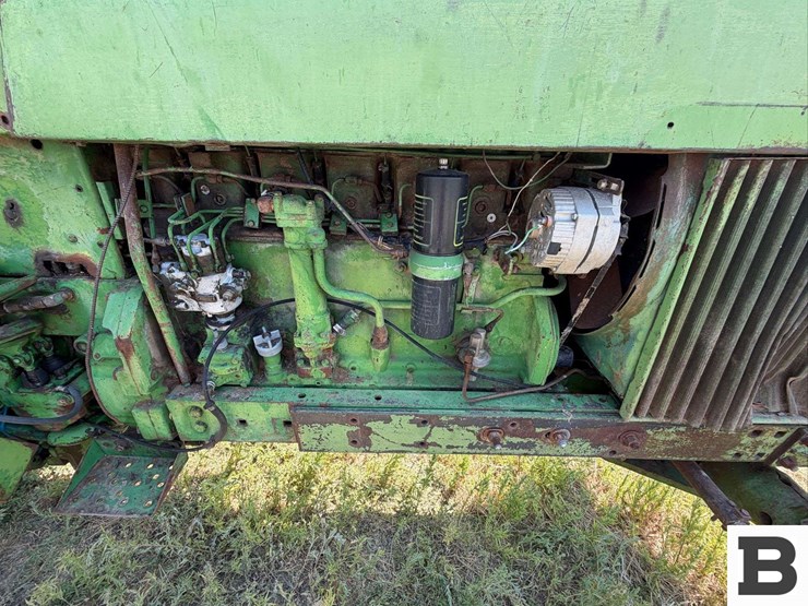 john-deere-4020-image-8