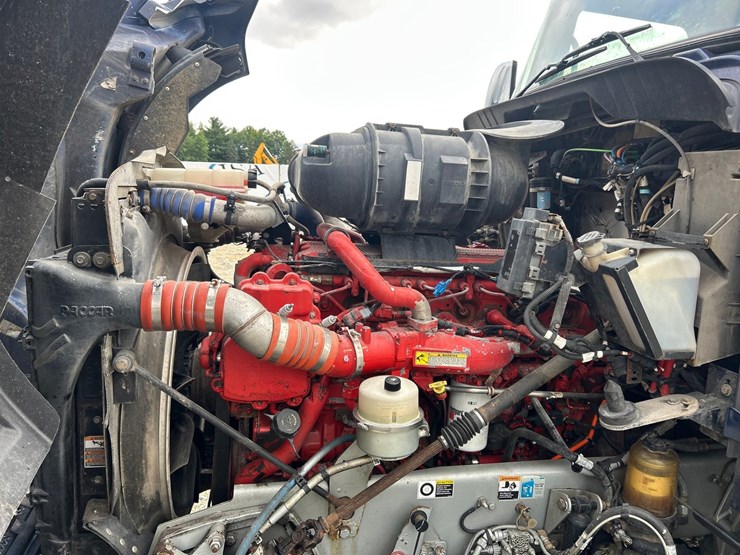 2017-kenworth-t660-image-43