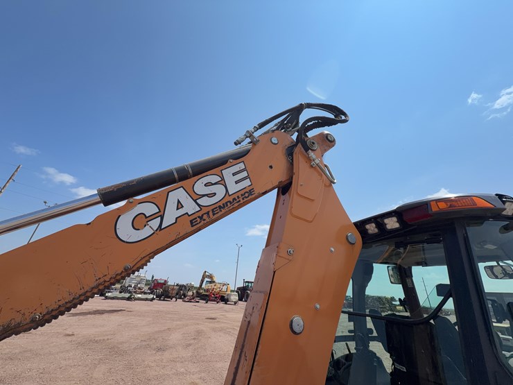 2015-case-590sn-image-25